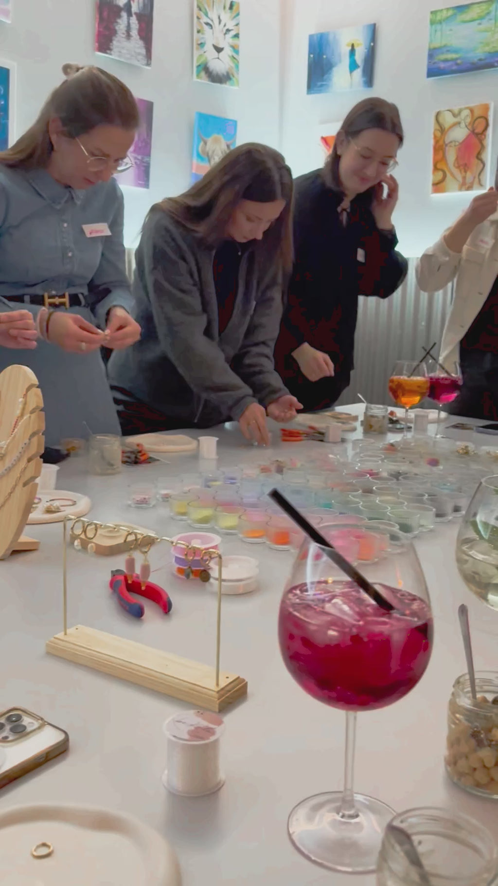 Schmuck Workshop im SHADES Café Bar Atelier Dortmund am 13.06.2026